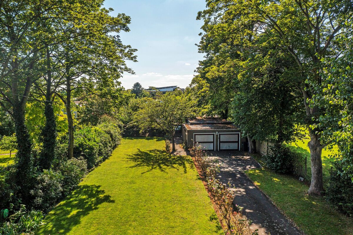 house for sale in Lower Ham Road, Kingston upon Thames, KT2