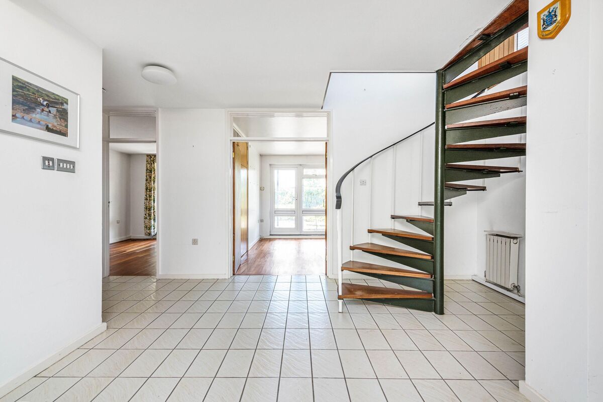 house for sale in Lower Ham Road, Kingston upon Thames, KT2