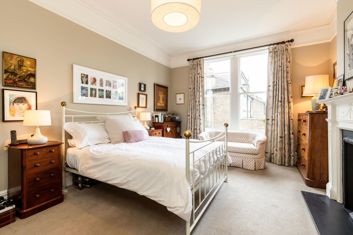 flat for sale in Cambridge Road, Twickenham, Richmond, TW1