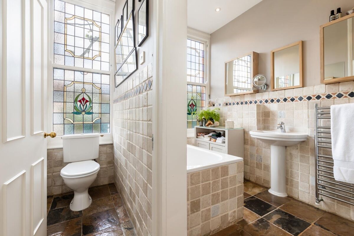 flat for sale in Cambridge Road, Twickenham, Richmond, TW1