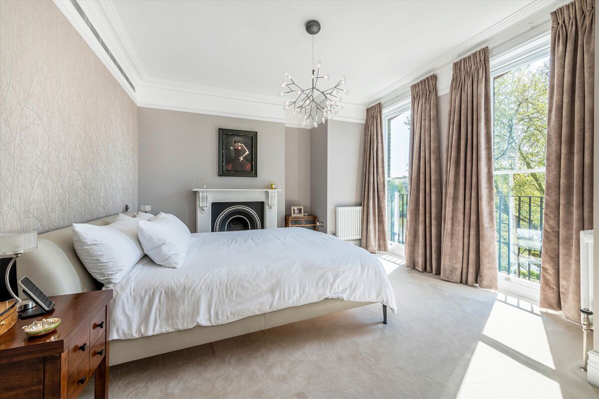 house for sale in Petersham Road, Richmond, TW10 RCH012148942