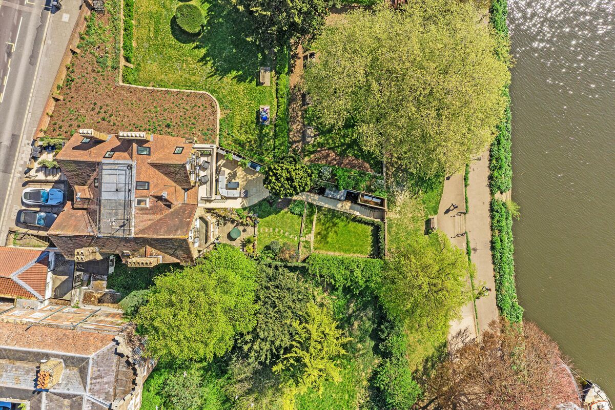 house for sale in Petersham Road, Richmond, TW10 RCH012148942