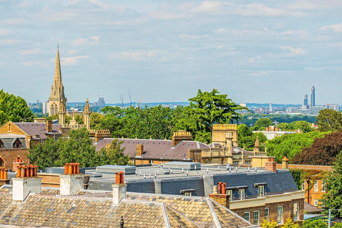 flat for sale in Star & Garter House, Richmond Hill, Richmond, TW10 RCH012152016 Knight Frank