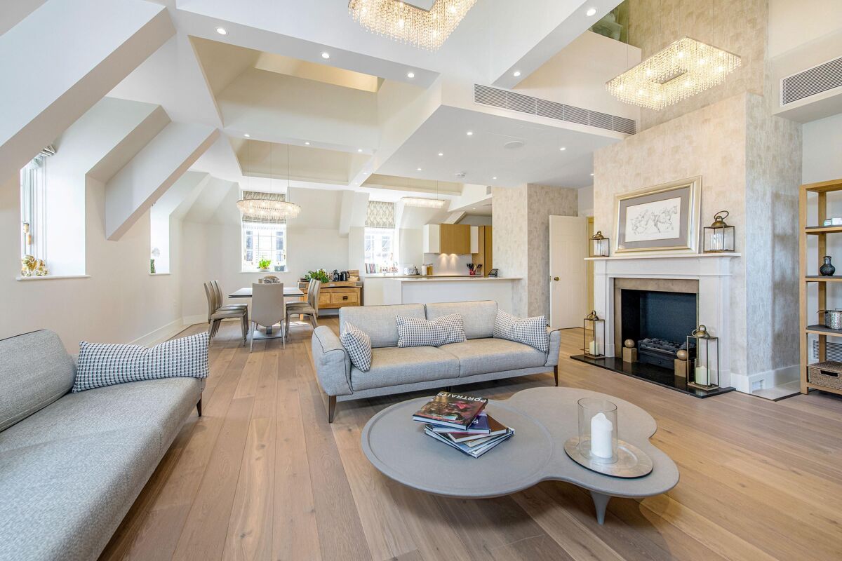 flat for sale in Star & Garter House, Richmond Hill, Richmond, TW10 RCH012152016 Knight Frank