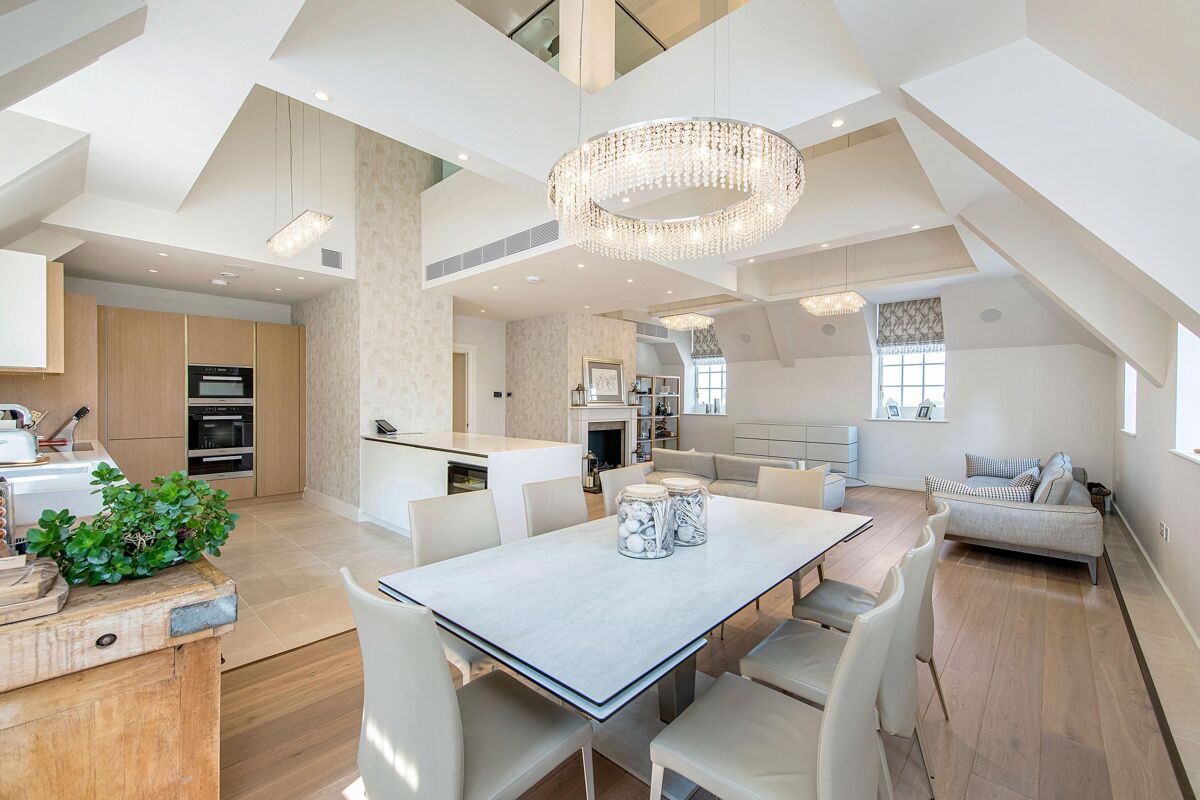 flat for sale in Star & Garter House, Richmond Hill, Richmond, TW10 RCH012152016 Knight Frank