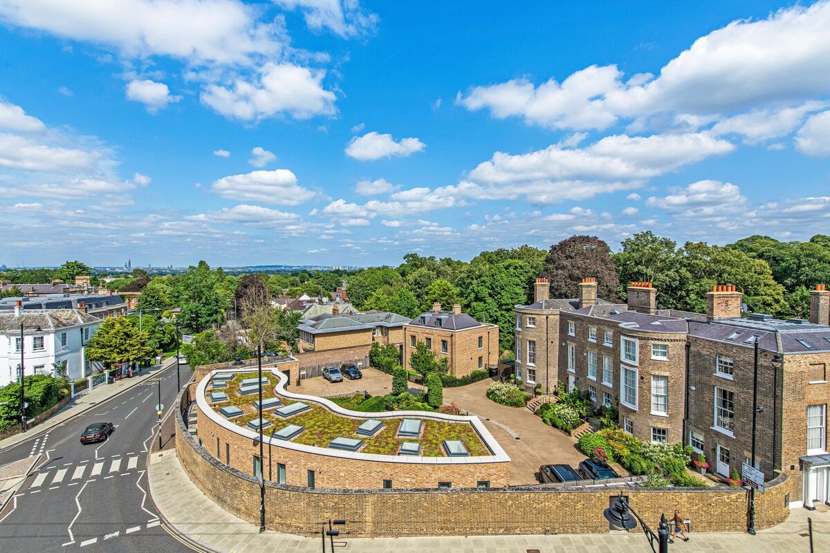flat for sale in Star & Garter House, Richmond Hill, Richmond, TW10