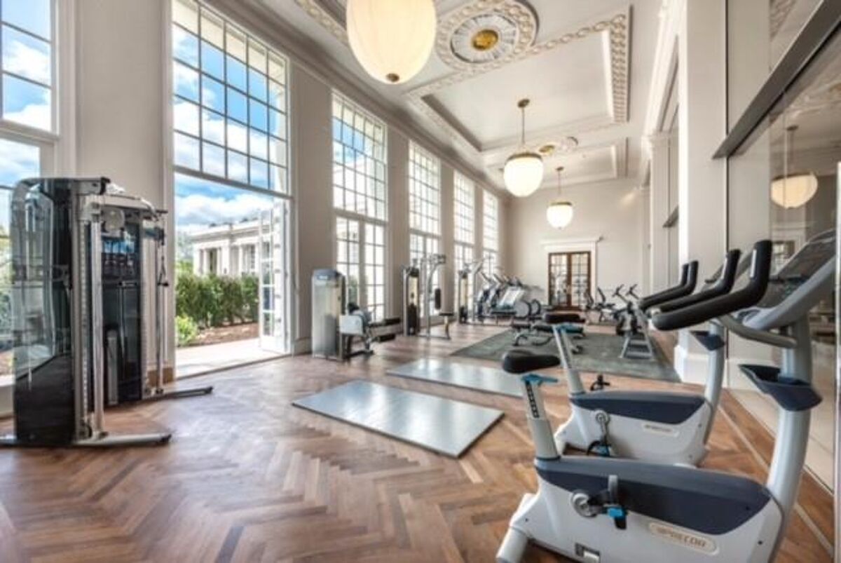 flat for sale in Star & Garter House, Richmond Hill, Richmond, TW10