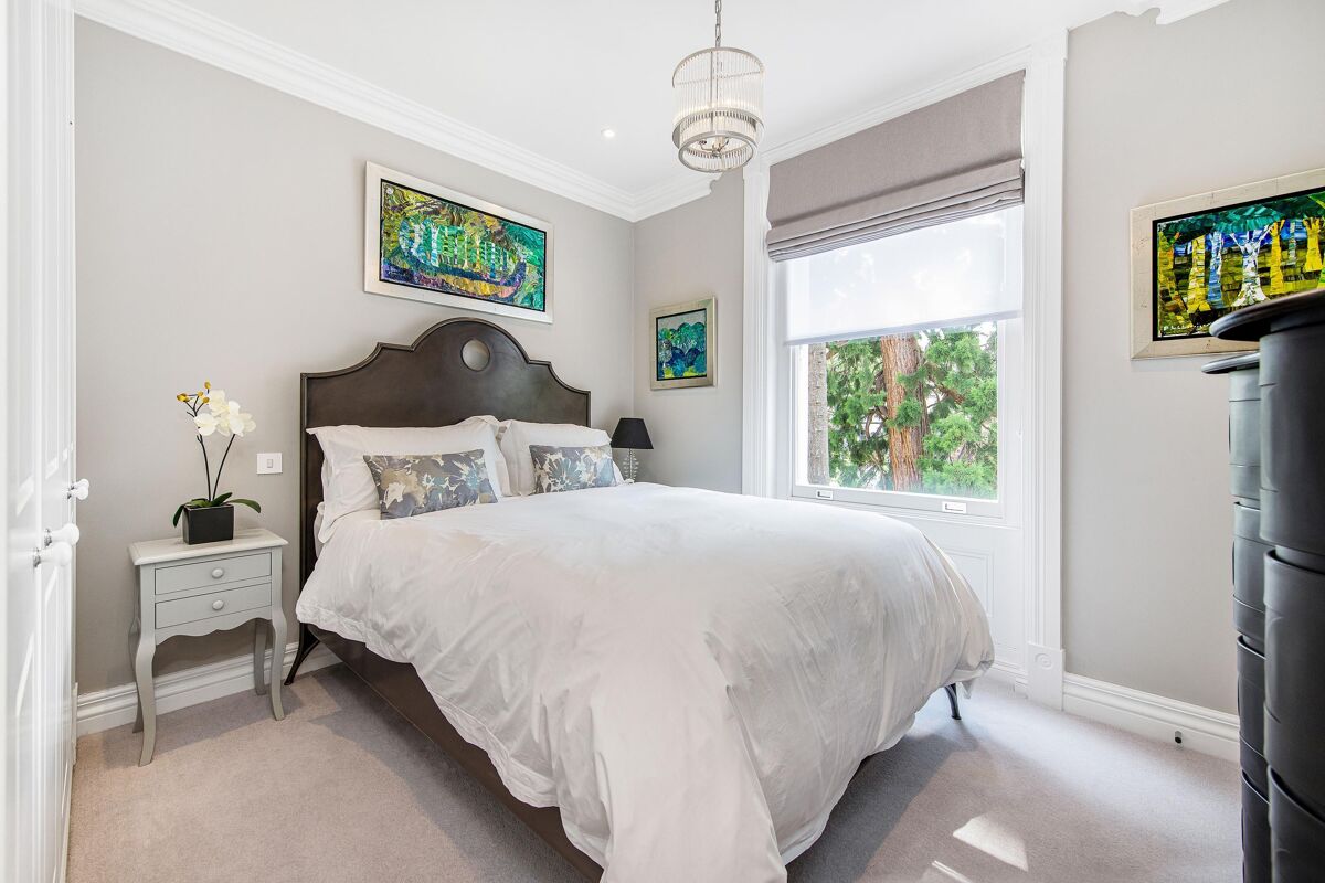 house for sale in St. Road, Twickenham, TW1 RCH012152118 Knight Frank