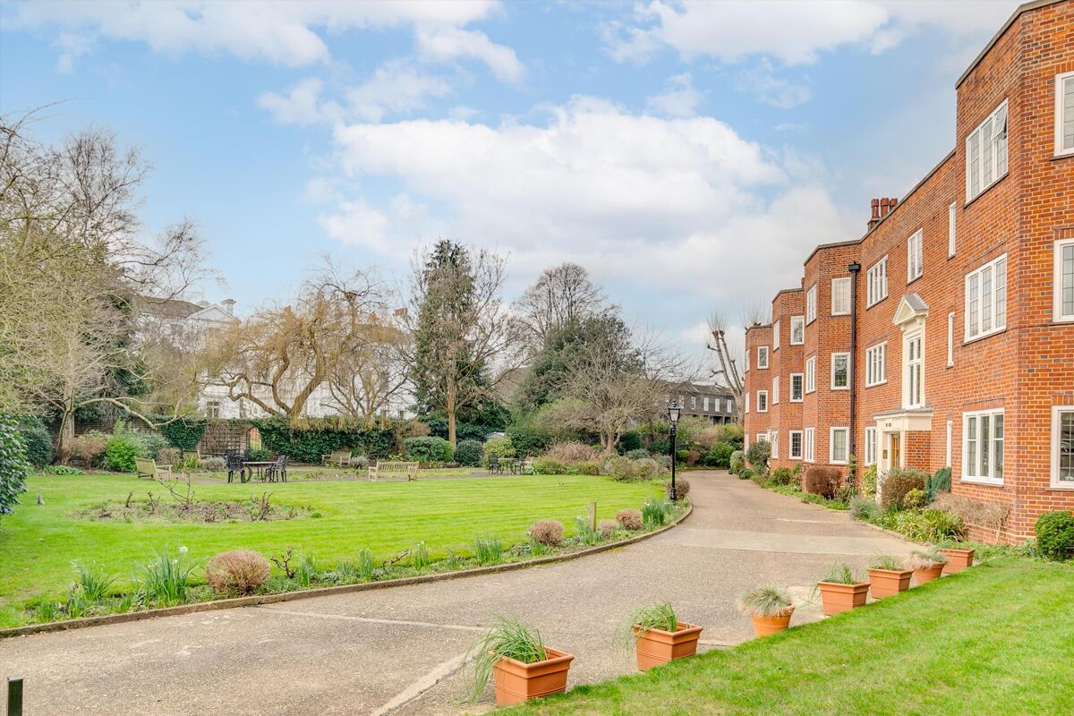 flat for sale in Fitzwilliam House, Little Green, Richmond, TW9