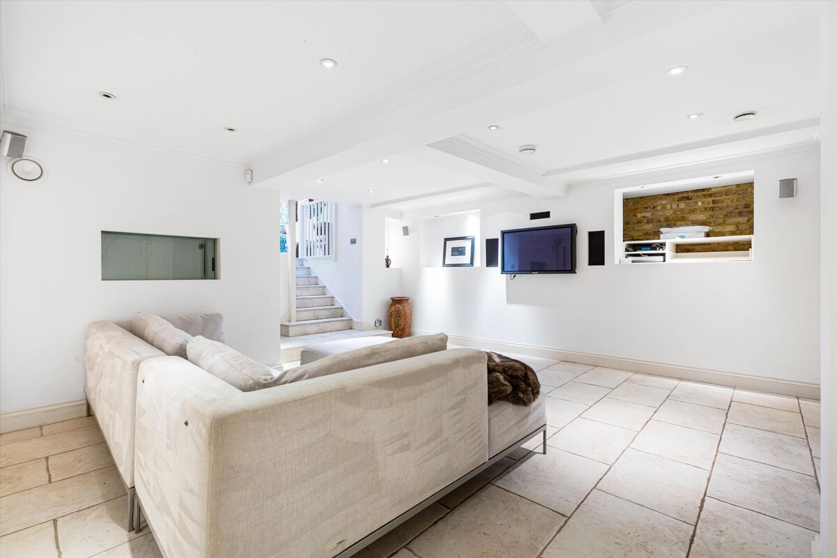 house for sale in Ailsa Road, St. Margarets, Twickenham, TW1