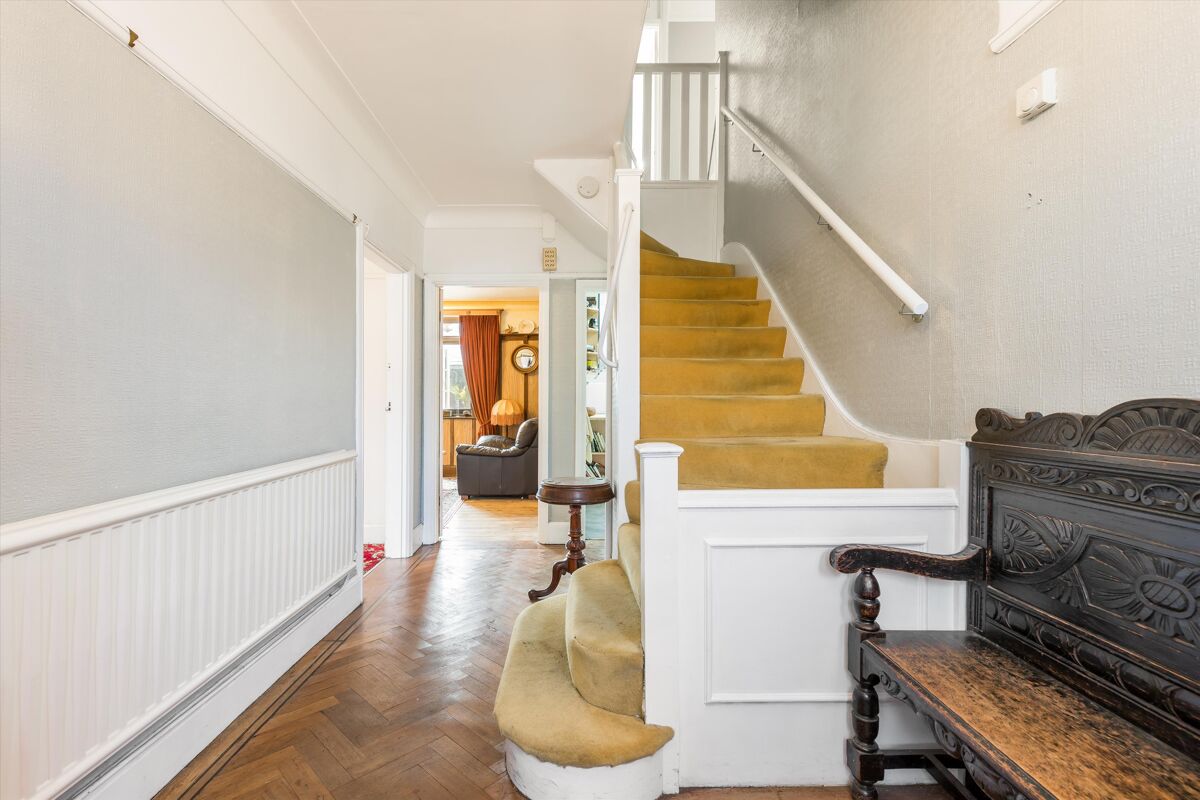 house for sale in Orford Gardens, Twickenham, TW1 RCH012185037