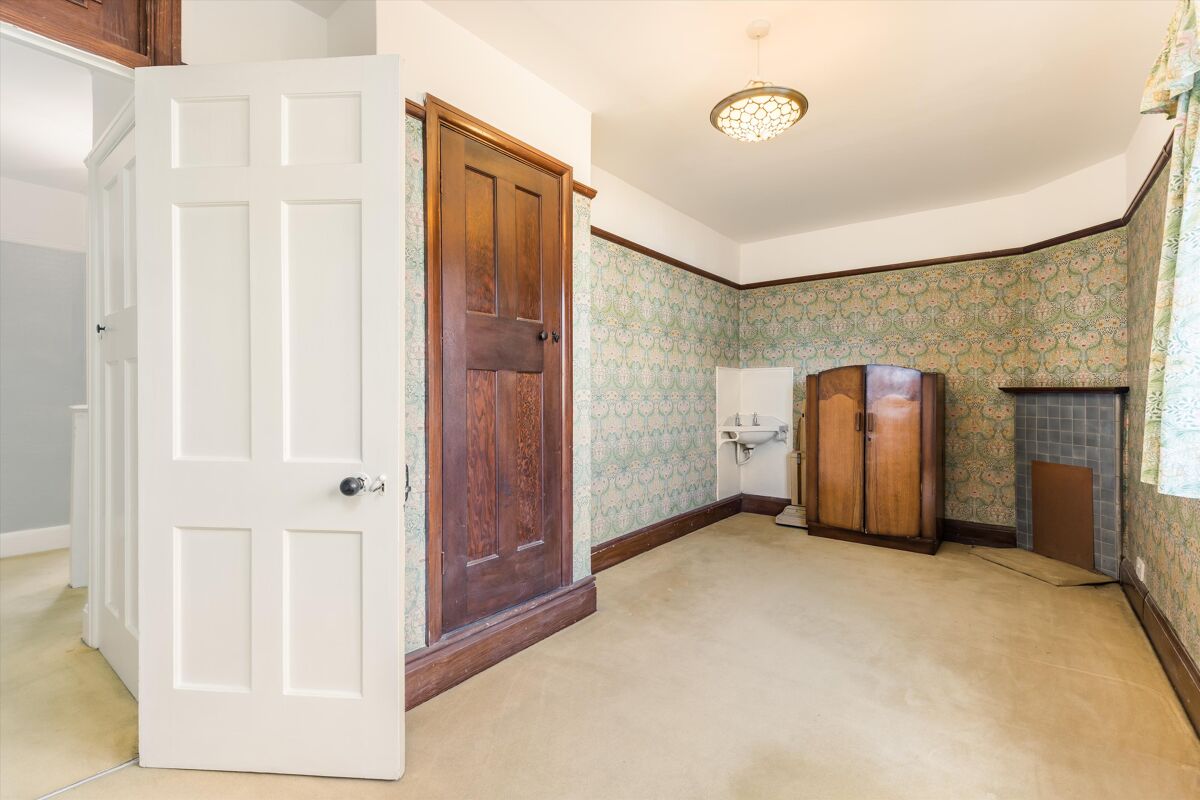 house for sale in Orford Gardens, Twickenham, TW1 RCH012185037