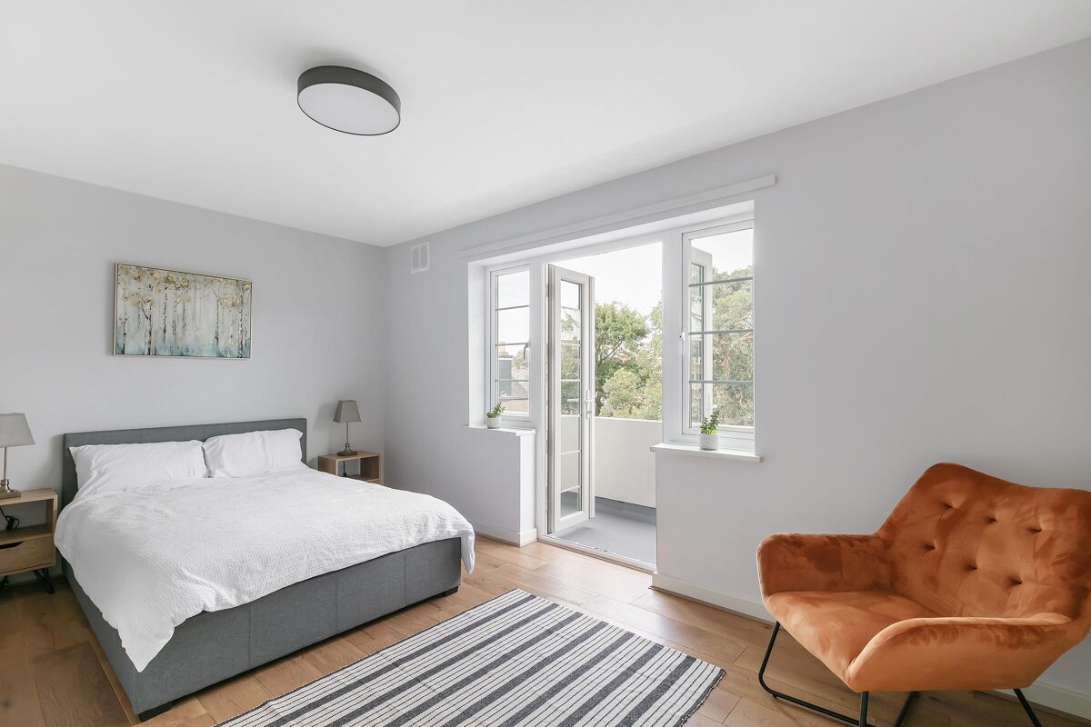 flat for sale in Richmond Road, Twickenham, TW1 RCH012234006 Knight