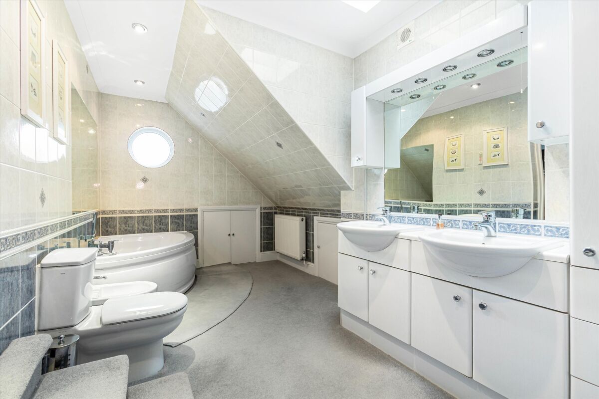 house for sale in Cole Park Road, Twickenham, TW1 RCH012236690