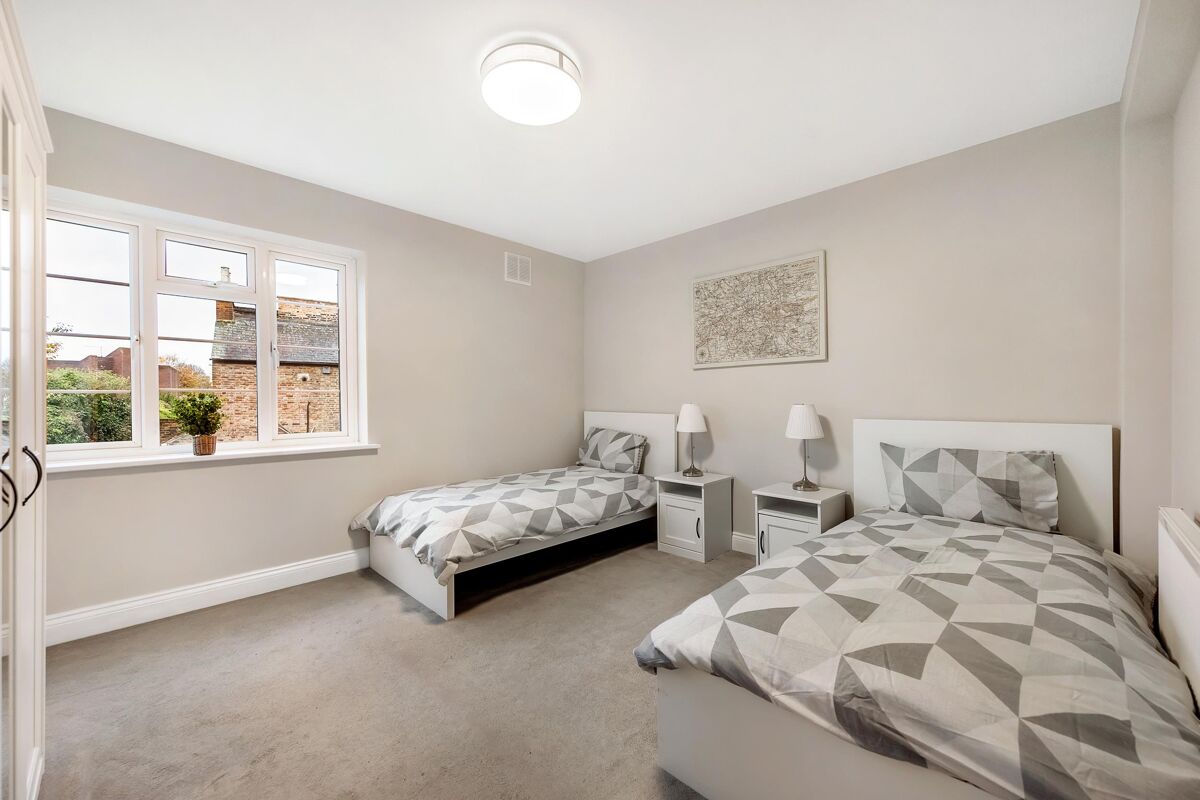 flat for sale in Richmond Road, Twickenham, TW1 RCH012254823 Knight