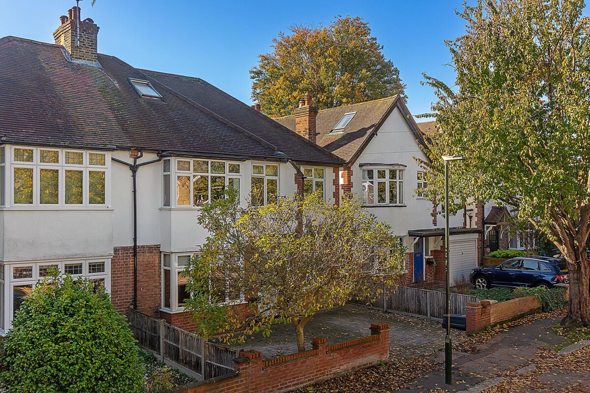 house for sale in Connaught Road, Teddington, TW11 RCH012254834