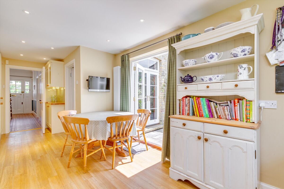house for sale in Spencer Gardens, London, SW14 RCH012256331 Knight