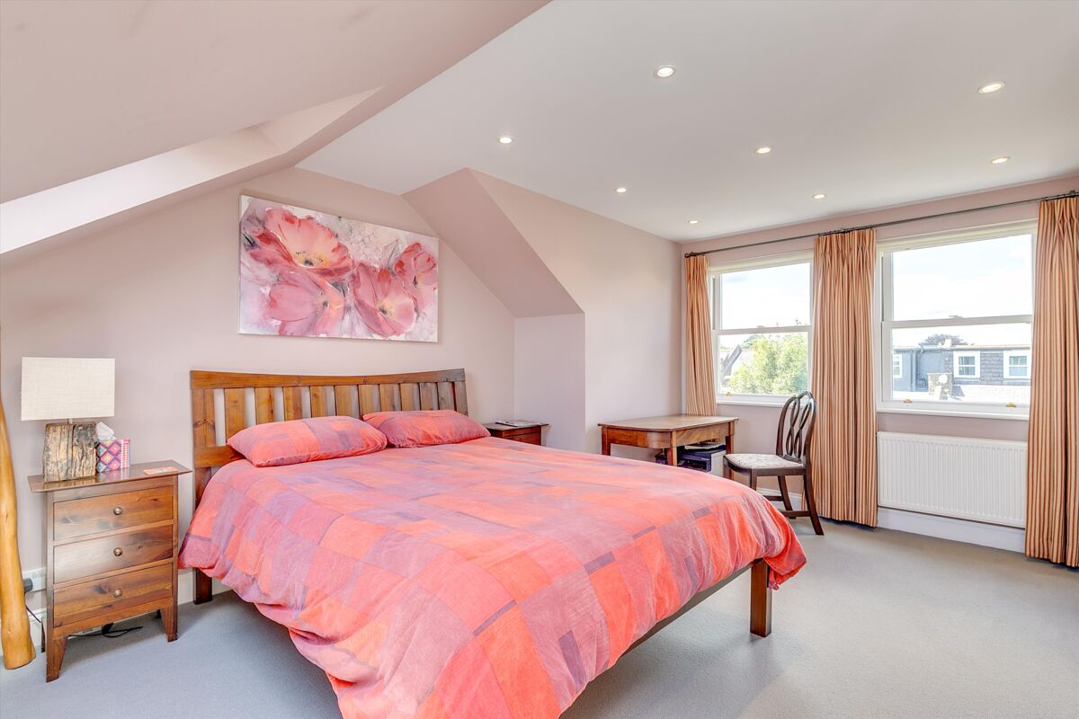 house for sale in Spencer Gardens, London, SW14 RCH012256331 Knight