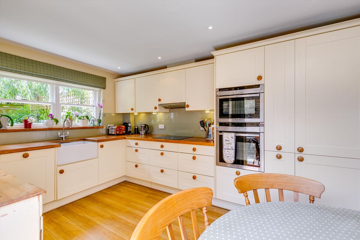 house for sale in Spencer Gardens, London, SW14 RCH012256331 Knight