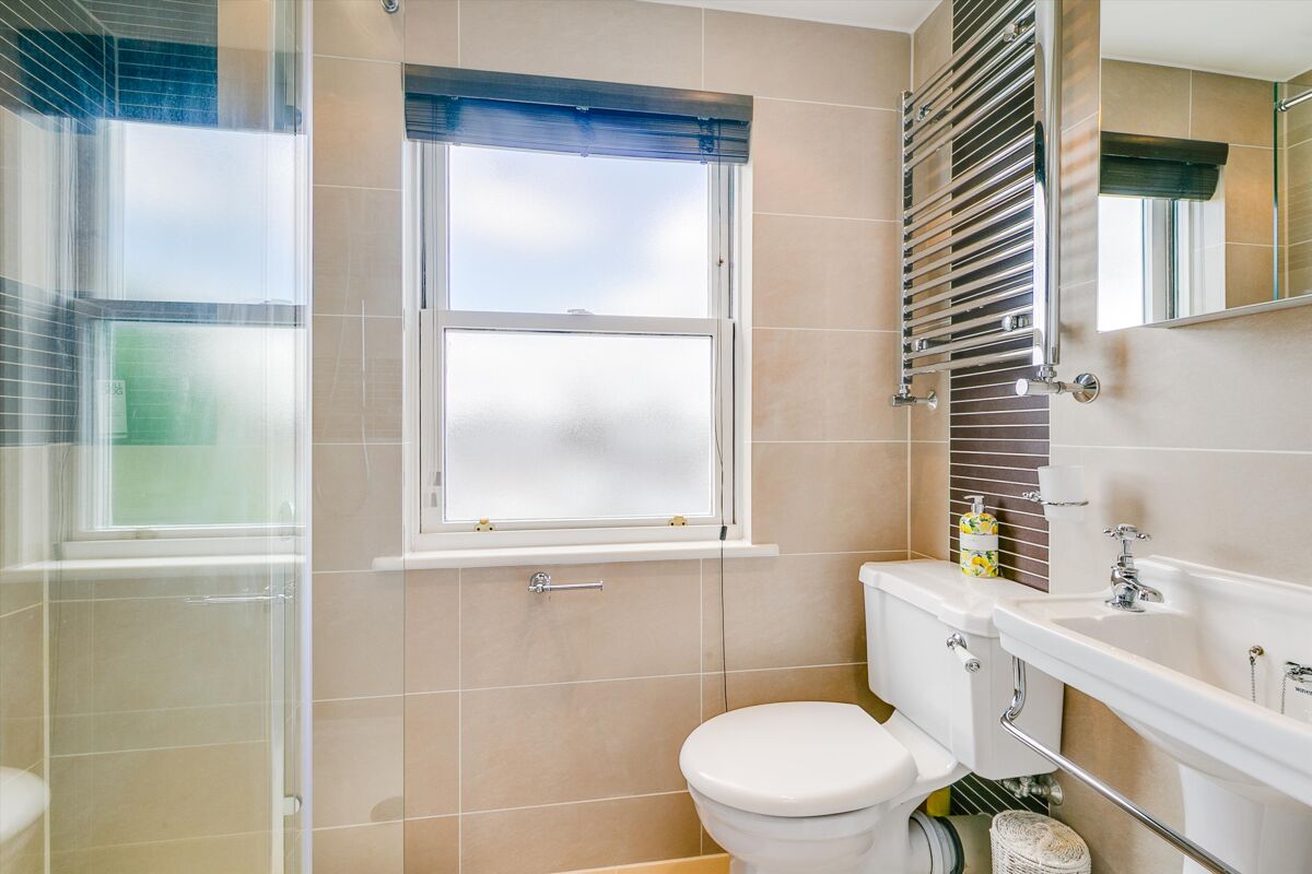 house for sale in Spencer Gardens, London, SW14 RCH012256331 Knight