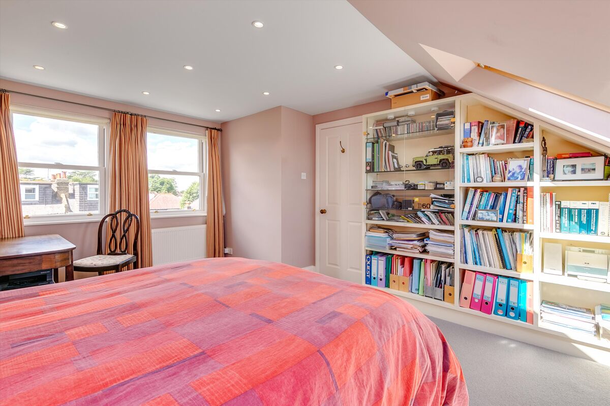 house for sale in Spencer Gardens, London, SW14 RCH012256331 Knight