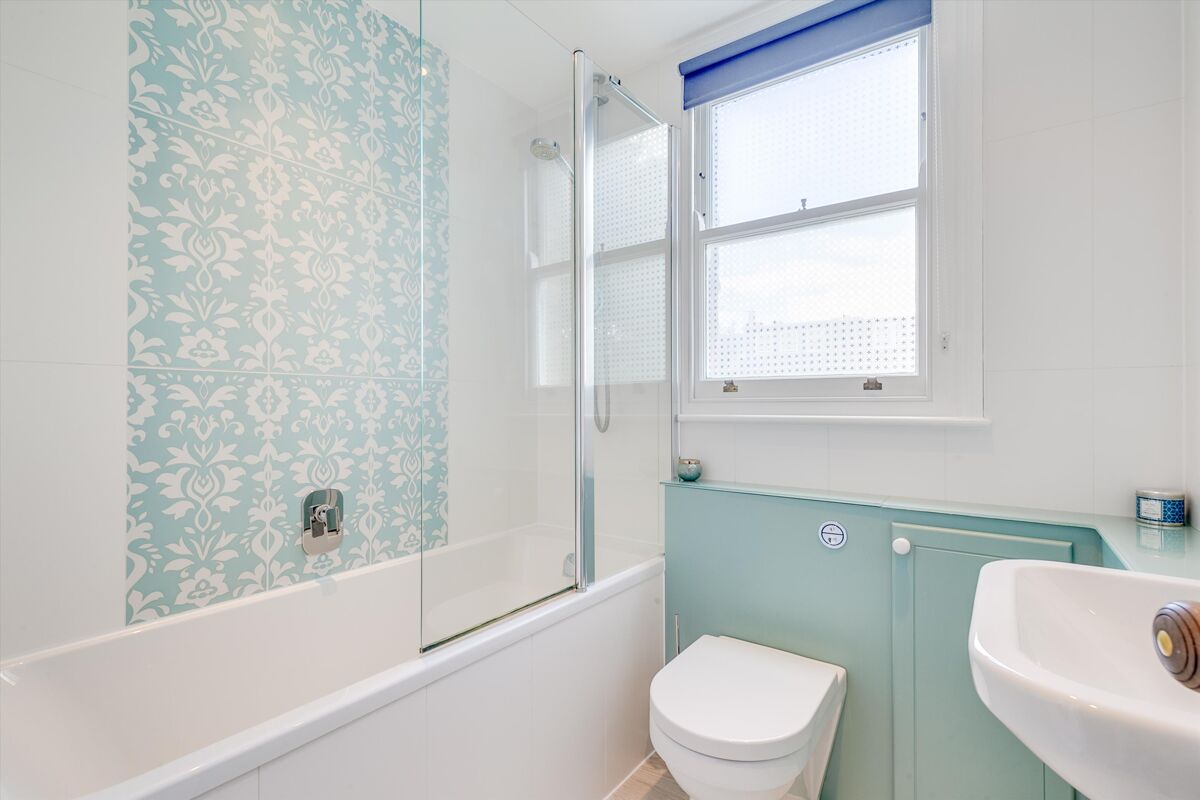 house for sale in Spencer Gardens, London, SW14 RCH012256331 Knight