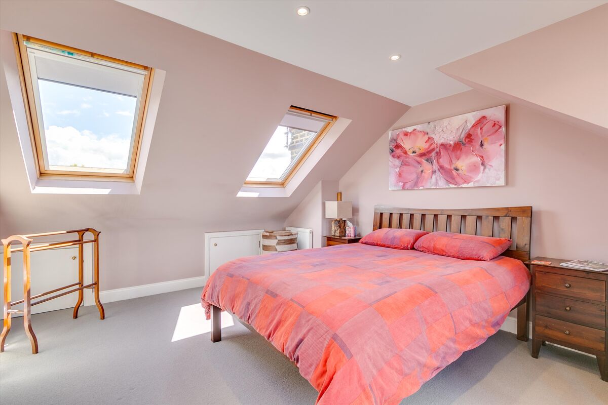 house for sale in Spencer Gardens, London, SW14 RCH012256331 Knight