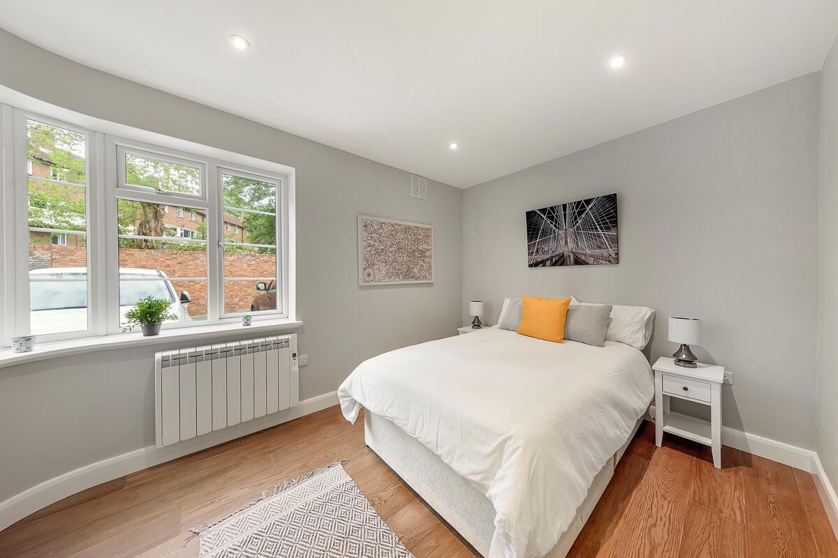 flat for sale in Richmond Road, Twickenham, TW1 RCH012281336 Knight Frank