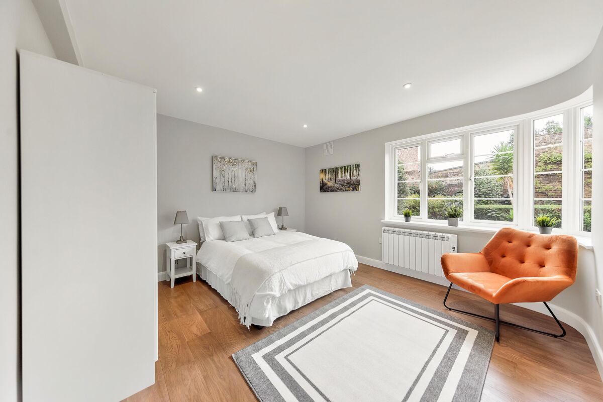 flat for sale in Richmond Road, Twickenham, TW1 RCH012281336 Knight