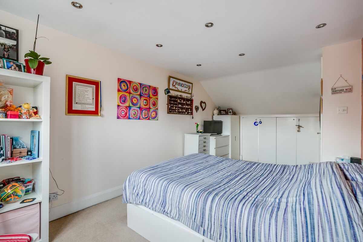 house for sale in Haliburton Road, St. Margarets, TW1 RCH012295982