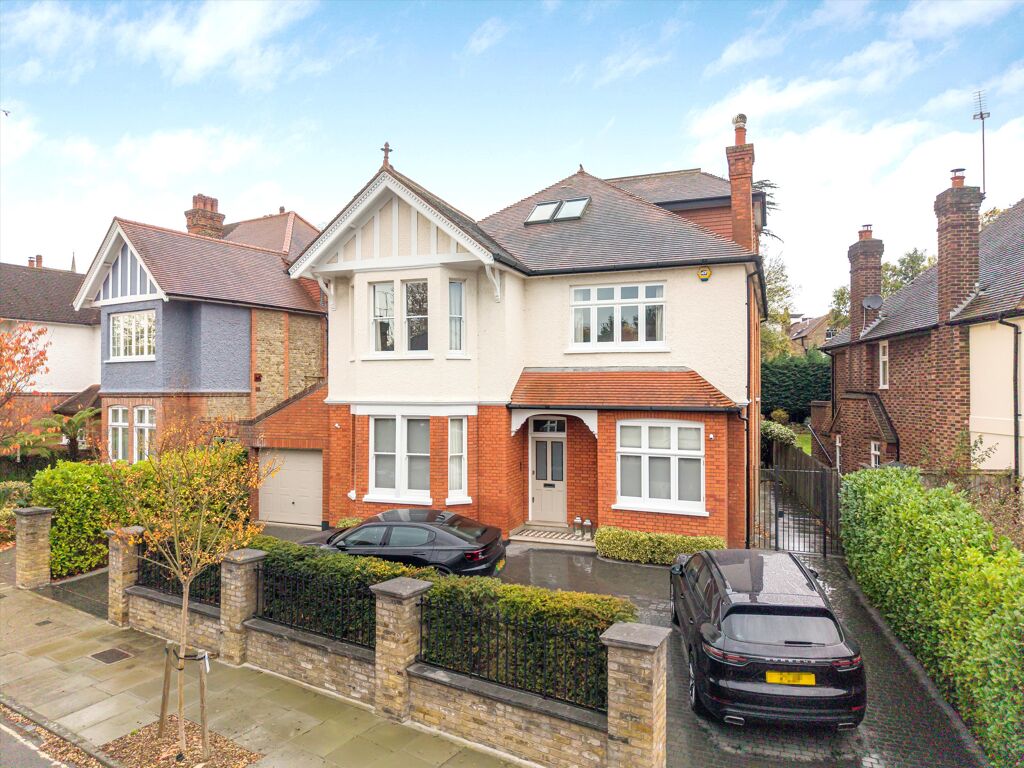 Image of Denbigh Gardens, Richmond, Surrey, TW10