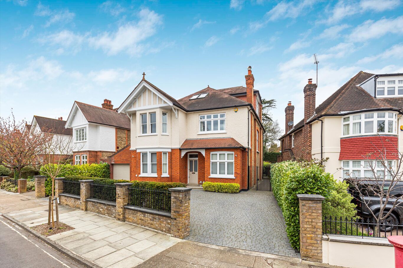 Image of Denbigh Gardens, Richmond, Surrey, TW10
