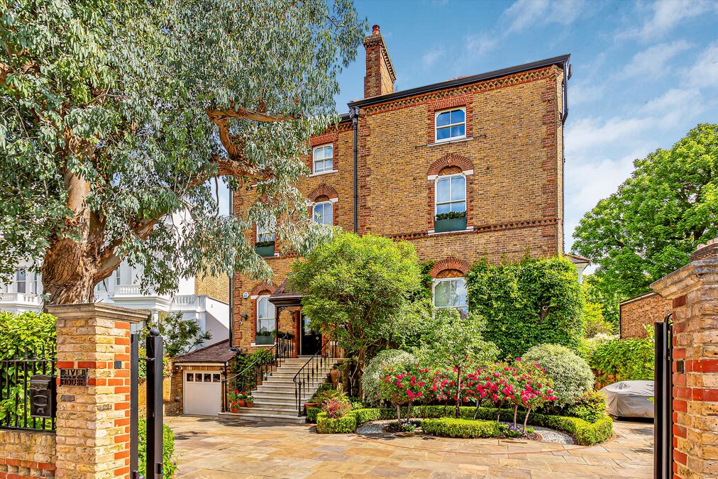 Image of St. Peters Road, Twickenham, Richmond TW1