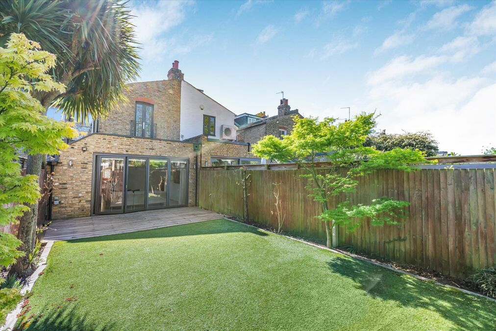 Image of Selwyn Avenue, Richmond, Surrey, TW9