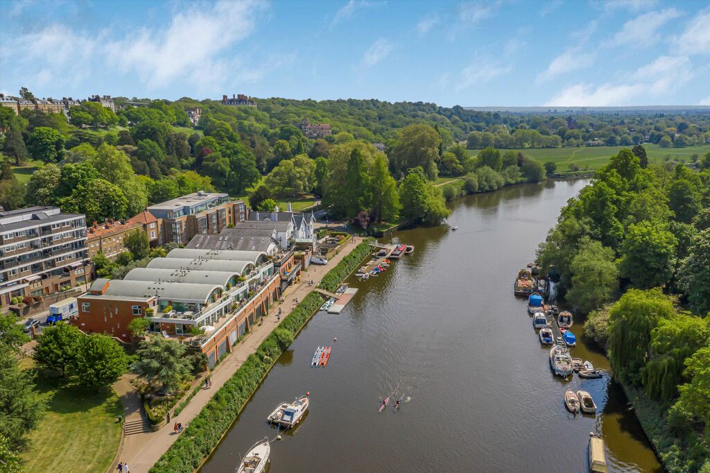 Image of Petersham Road, Richmond, TW10