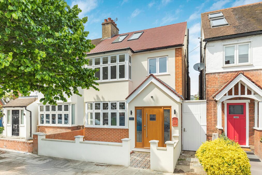 Image of West Park Avenue, Richmond, TW9