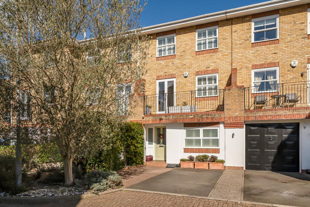 Image of Northweald Lane, Kingston Upon Thames, Surrey KT2