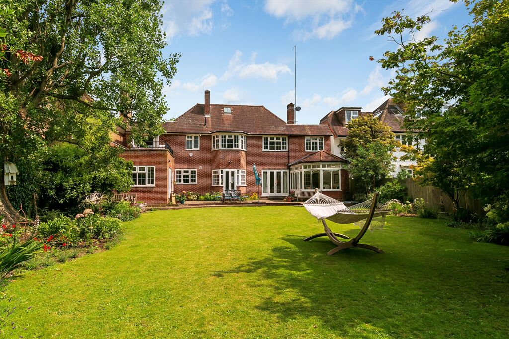 Image of Roedean Crescent, London SW15