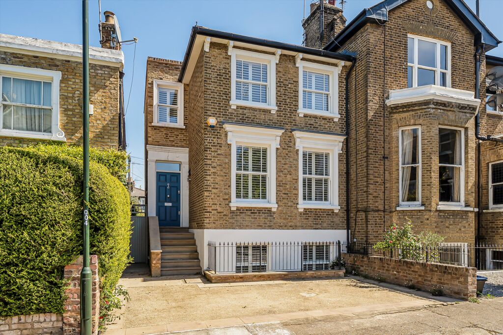 Image of Sydney Road, Richmond, Surrey TW9