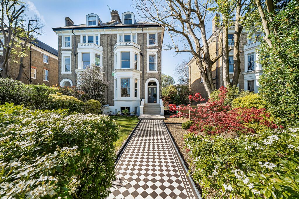 Image of Cambridge Park, Twickenham TW1