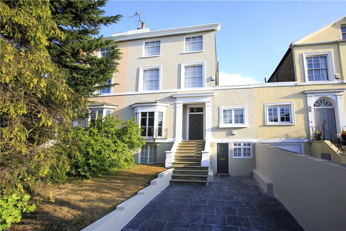 house for sale in Sheen Road, Richmond, London, TW9 RCH130178