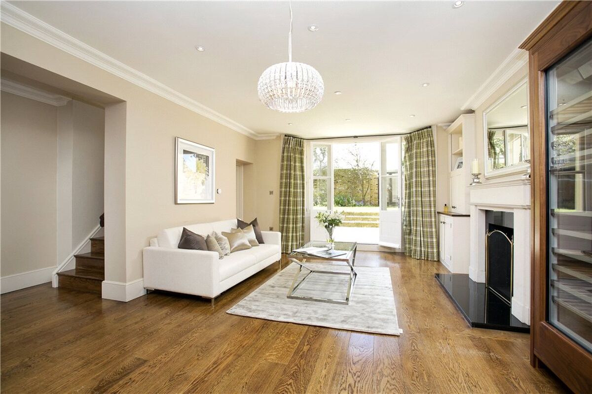 house for sale in Montague Road, Richmond, London, TW10 RCH140175