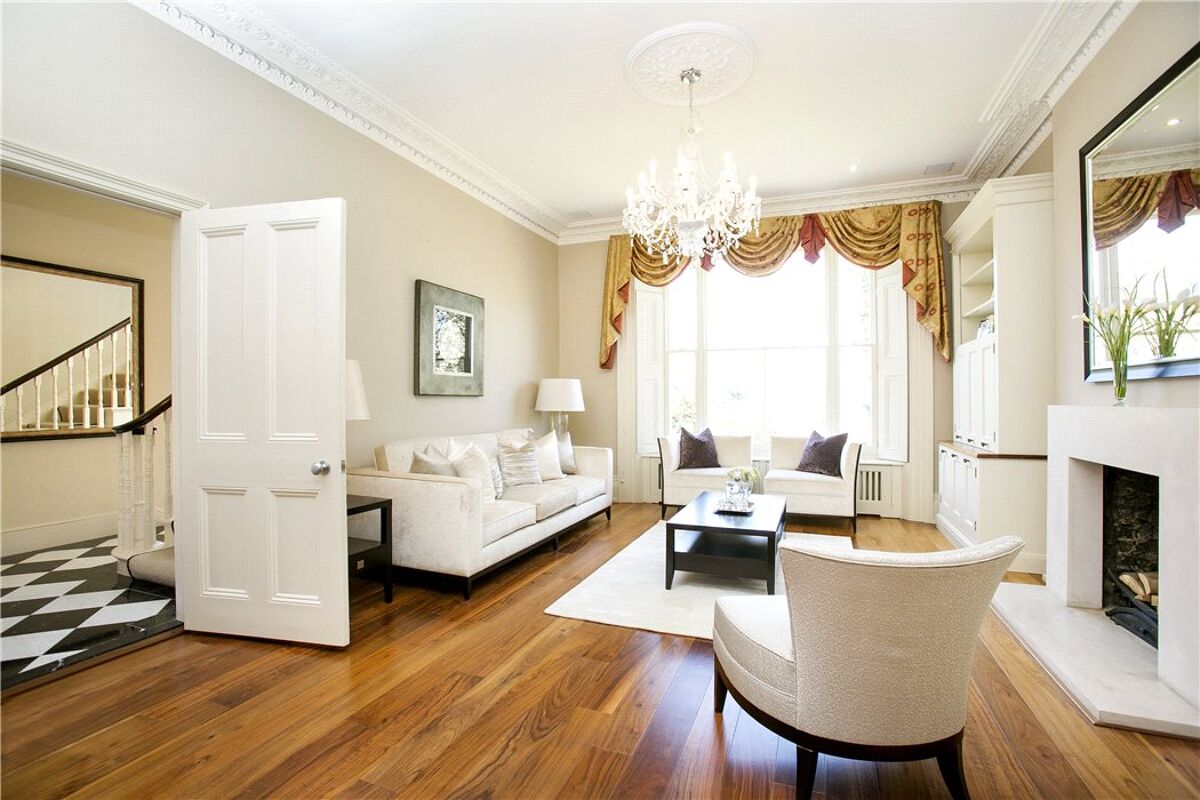 house for sale in Montague Road, Richmond, London, TW10 RCH140175