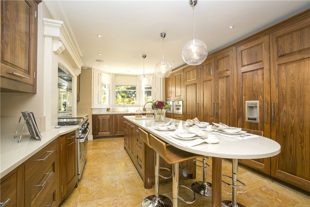 house for sale in Montague Road, Richmond, London, TW10 RCH140175