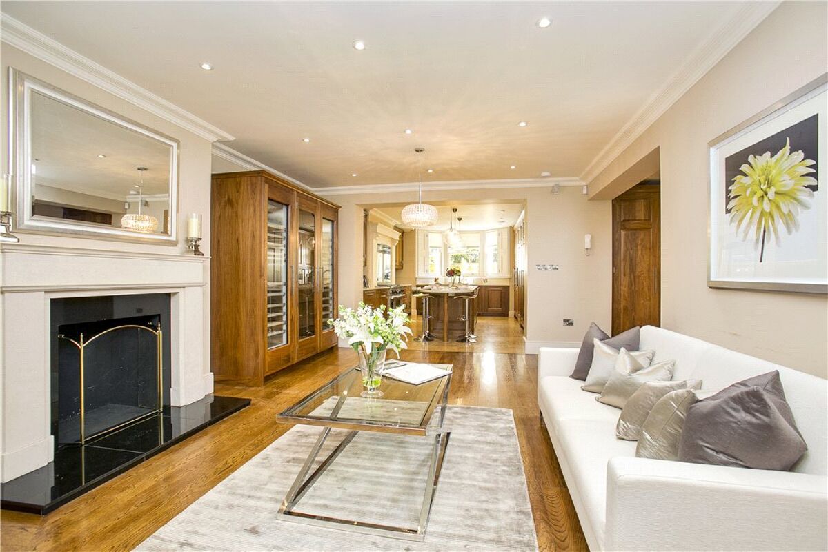 house for sale in Montague Road, Richmond, London, TW10 RCH140175