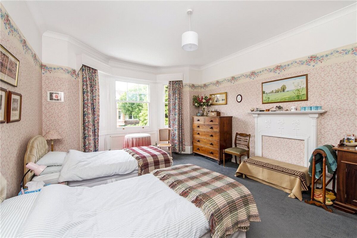 house for sale in Lytton Grove, London, SW15 RCH140188 Knight Frank