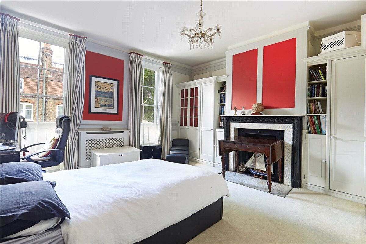 house for sale in Petersham Road, Richmond, TW10 RCH150204 Knight Frank