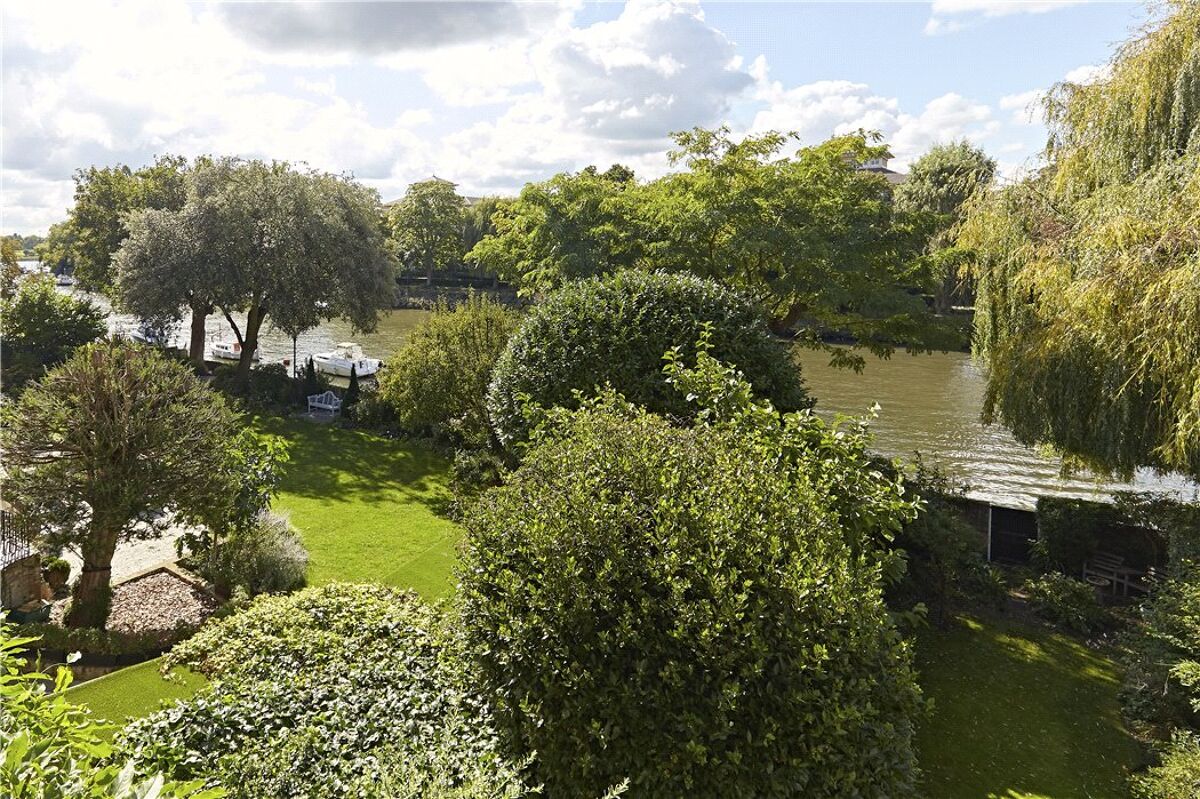 house for sale in Petersham Road, Richmond, TW10 RCH150204 Knight Frank