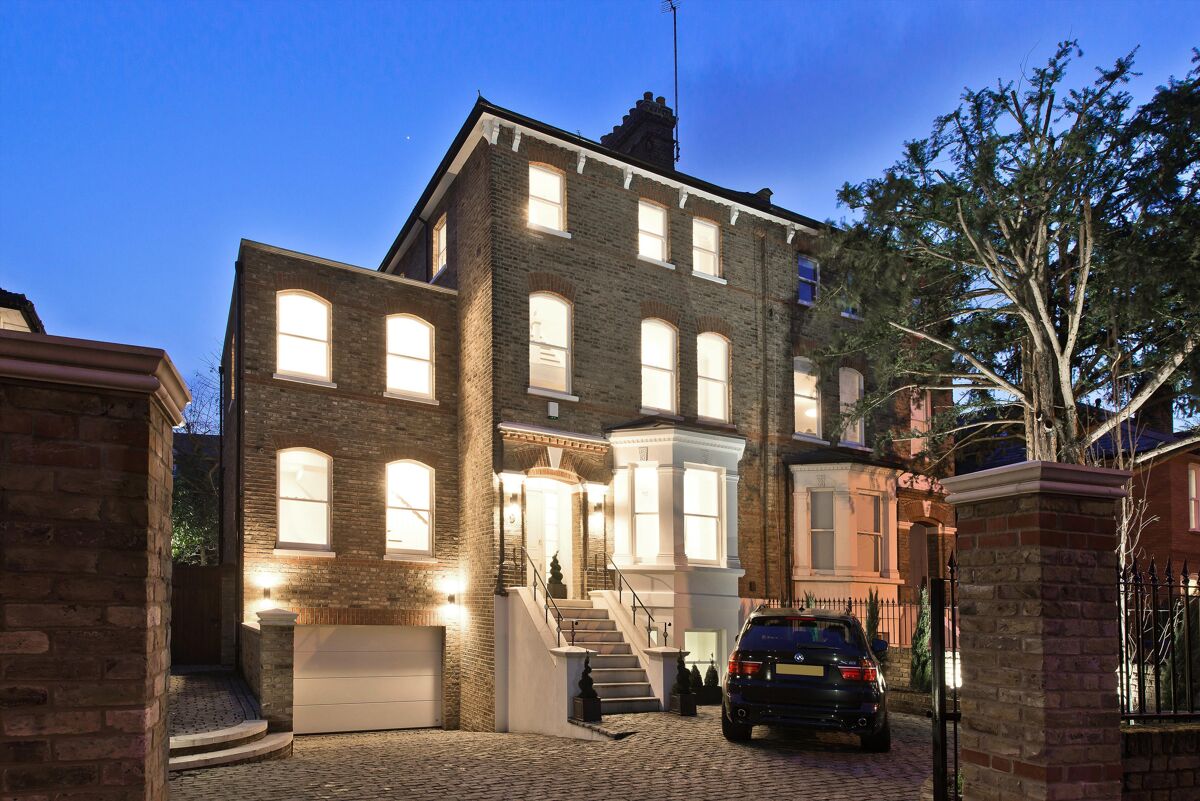 house for sale in St. Peters Road, Richmond, St Margarets, TW1