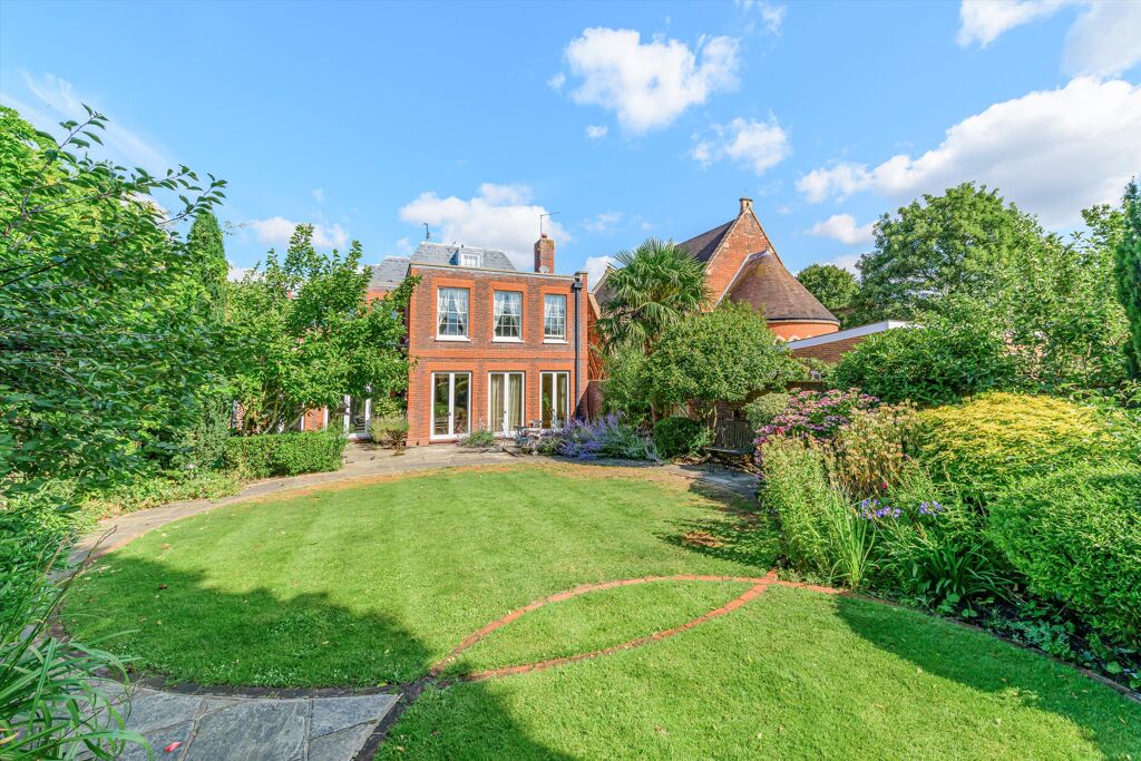 Image of Ormond Road, Richmond, TW10